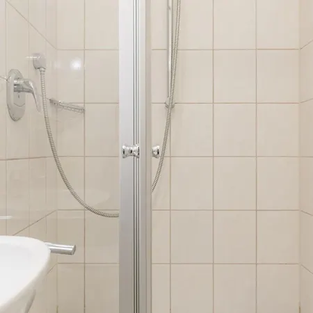 515, Seepark Зеллин